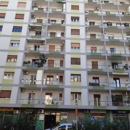 Lägenhet Click&sleep Fuorigrotta Neapel